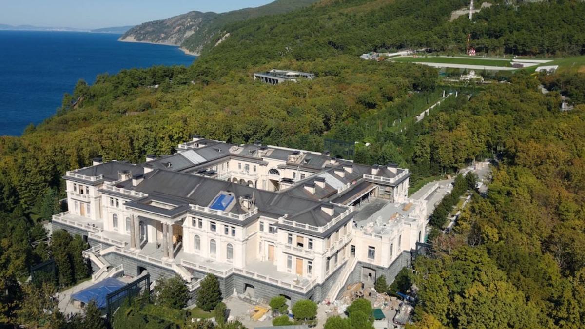 Palatul lui Putin de pe țărmul Mării Negre Captură X @AlecLuhn