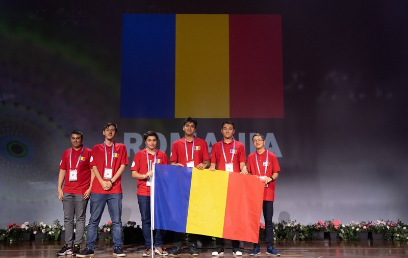 Elevii români s-au clasat pe locul 5 în lume la Olimpiada Internațională de Matematică. „Cea mai bună performanță din ultimii 23 de ani”
