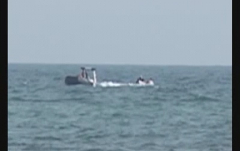 O navă s-a rupt în două în Marea Neagră, în largul Turciei