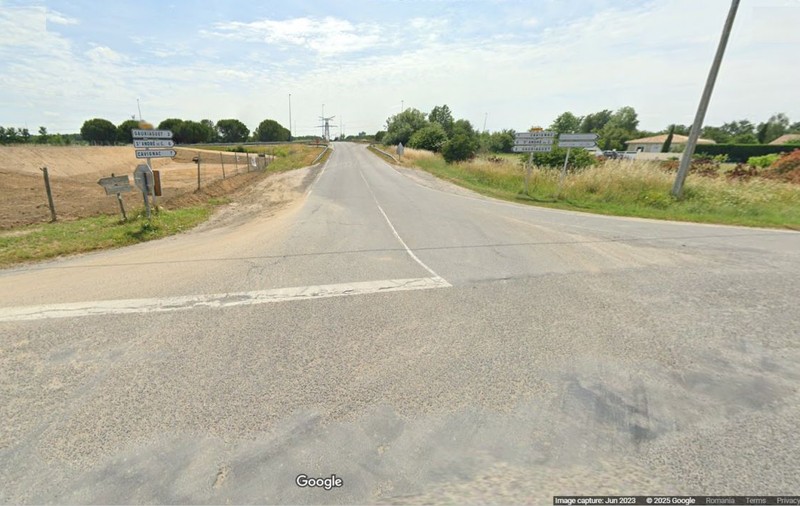 Intersecția în care toate mașinile trebuie să oprească i-a bulversat pe francezi: „Ne facem semn cu mâna”