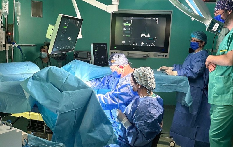 Premieră medicală în România: Tratament minim invaziv al fibroamelor uterine, introdus la un spital din Oradea