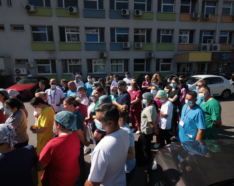 Scandalul morților suspecte. Medicii din secția ATI a Spitalului Pantelimon s-au răzgândit după ce au anunțat că își dau demisia