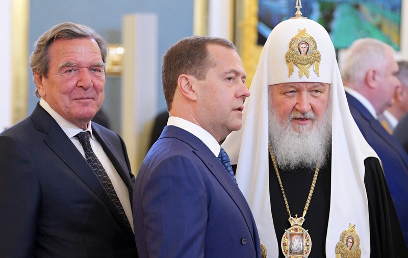 Gerhard Schroeder a fost prezent la ceremonia de investire a lui Vladimir Putin