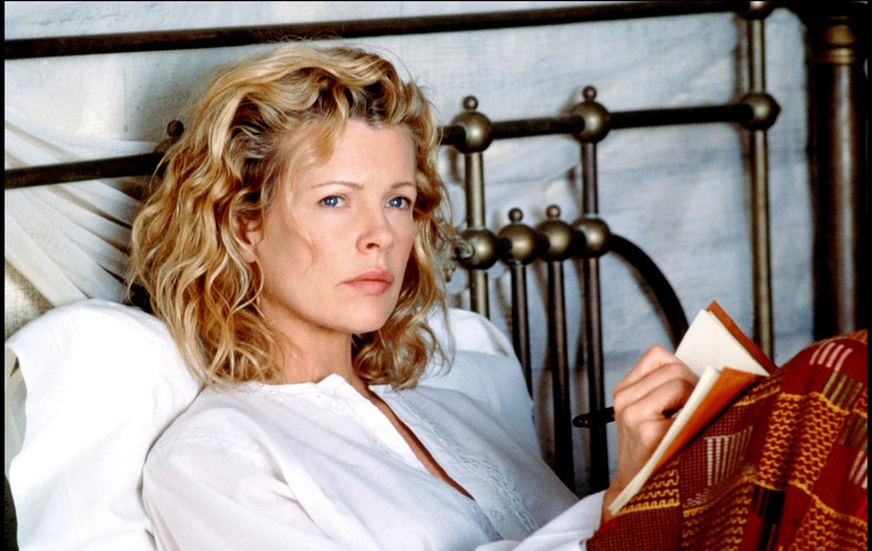 Cum arată Kim Basinger la 65 de ani. Chipul vedetei, marcat de operațiile estetice