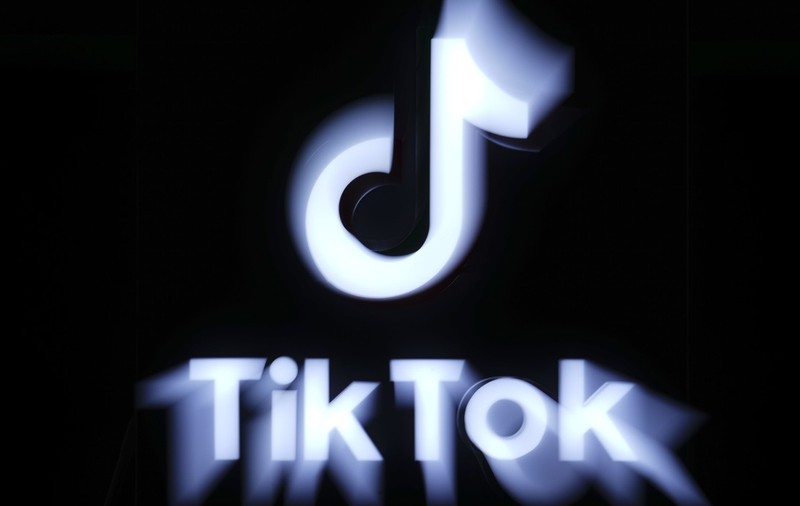 Călin Georgescu spune că nu îi cunoaște pe cei care i-au plătit campania de pe TikTok. Un interlop și șef de clan, printre ei