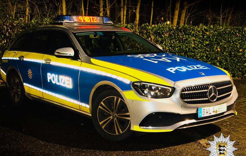 Român de 69 de ani, beat, arestat în Germania, după ce a vrut să dea cu mașina peste un polițist. Agenții i-au confiscat vehiculul