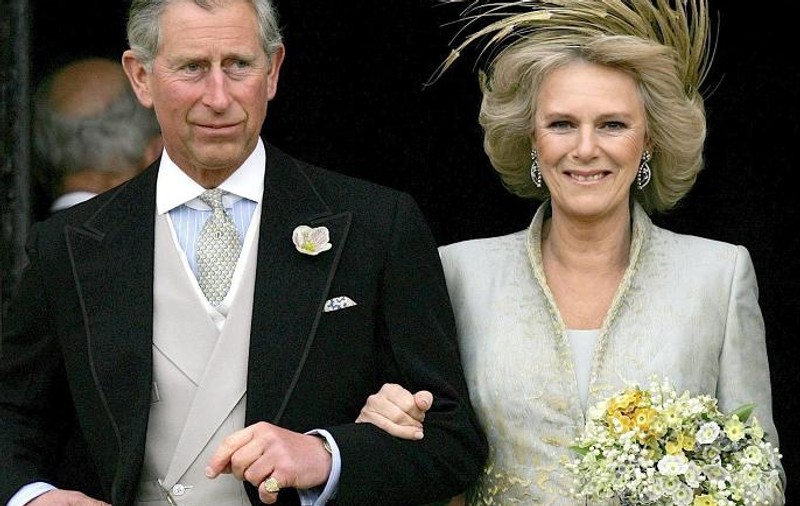Popularitatea membrilor familiei regale britanice a scăzut, la 20 de ani după moartea prințesei Diana