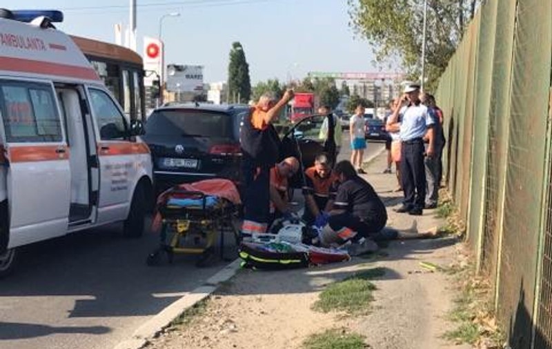 Momente pline de dramatism la Buzău. Medicii au resuscitat zeci de minute un bărbat lovit de mașină. Acesta nu a mai putut fi salvat