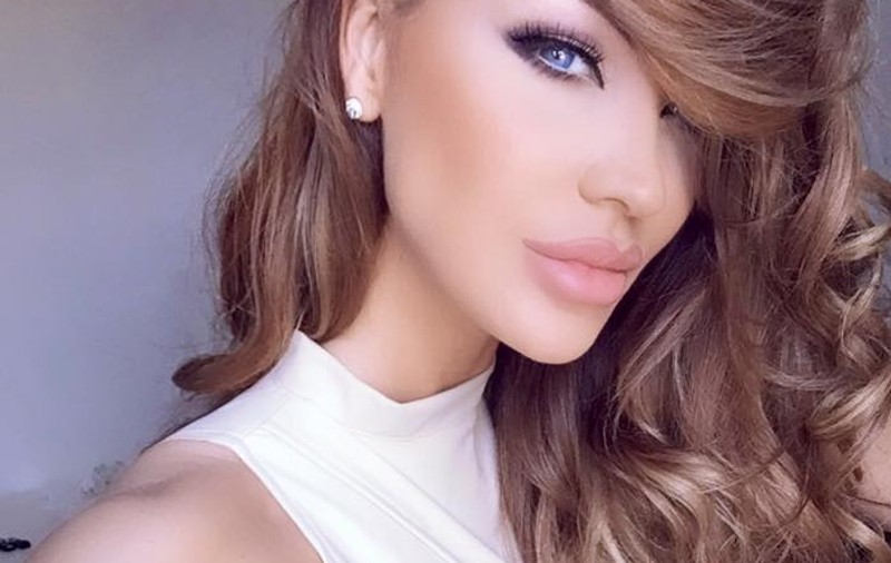 Bianca Drăgușanu, FILMATĂ SUB FUSTĂ! Ce s-a văzut, ÎN DIRECT, LA TV | VIDEO & FOTO