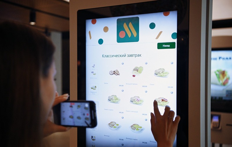 15 foste restaurante McDonald’s s-au redeschis la Moscova sub un nou nume