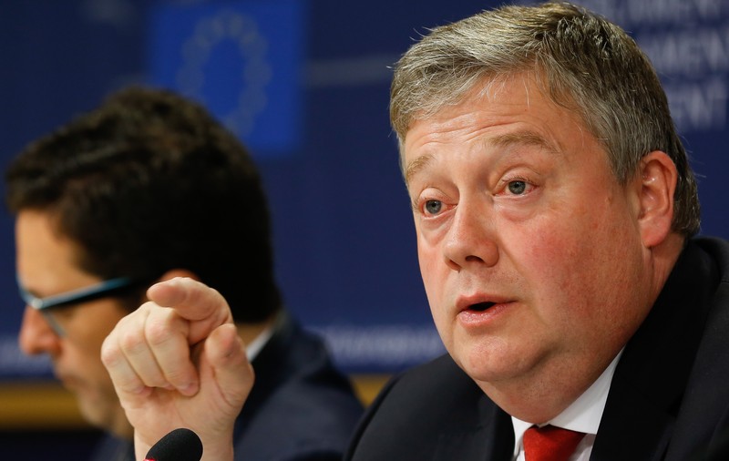 Încă un suspect în cazul de corupție de la Bruxelles. Casa europarlamentarului Marc Tarabella, percheziționată în prezența Robertei Metsola