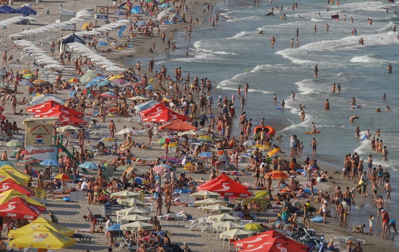 Programul "Litoralul pentru toţi" s-a lansat din nou în septembrie. Cât costă o săptămână la mare