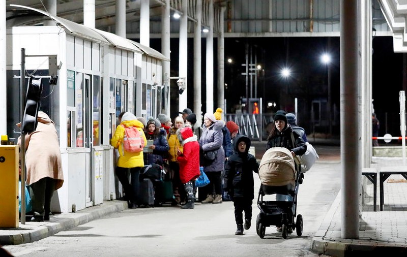 Rusia propune coridoare umanitare care împing civilii spre Rusia și Belarus. Ucraina le respinge: Mutarea e „complet imorală”