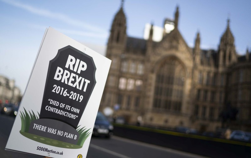 UPDATE / Acordul revizuit pentru Brexit, propus de Theresa May, a fost respins de Parlamentul britanic! Ce urmează acum