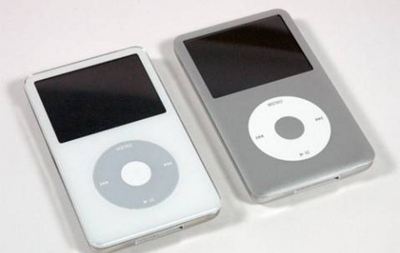 10 ani de la aparţia iPod-ului