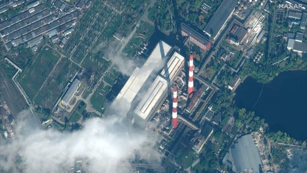 Distrugerile provocate de bombardamente la stația de transformare a unității de alimentare Tets-5 din Kiev, pe 12 octombrie. Foto: Profimedia