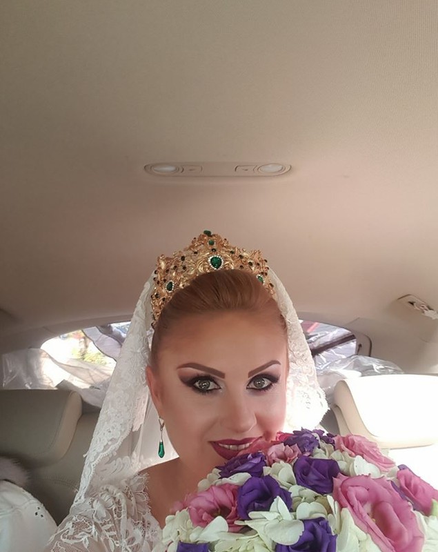 Asta chiar e nunta anului. Cântăreața de muzică populară Ioana Pricop se mărită cu primarul Lucian Morar. Petrecere în șapte locuri diferite | FOTO