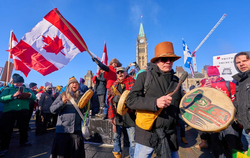 Justin Trudeau anunță măsuri fără precedent pentru a pune capăt protestelor camionagiilor