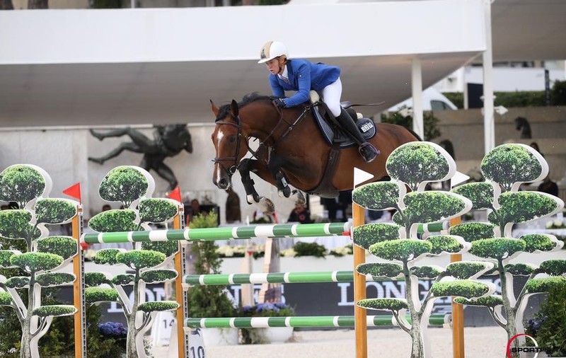 Se întrece cu fiica lui Bill Gates! Alexia Apostolescu visează să reprezinte România la Olimpiadă, în proba de sărituri. Are cal de 100.000 de euro