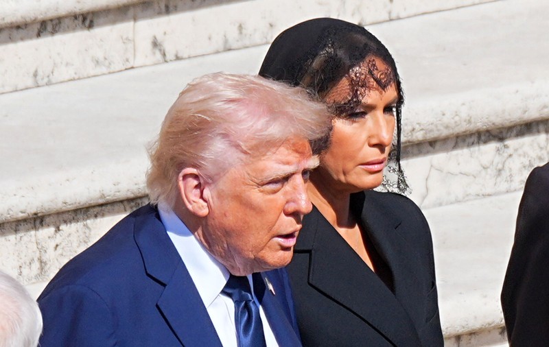 Trump, Macron, Starmer și Zelenski au discutat în interiorul Bazilicii Sfântul Petru, în marja funeraliilor Papei Francisc