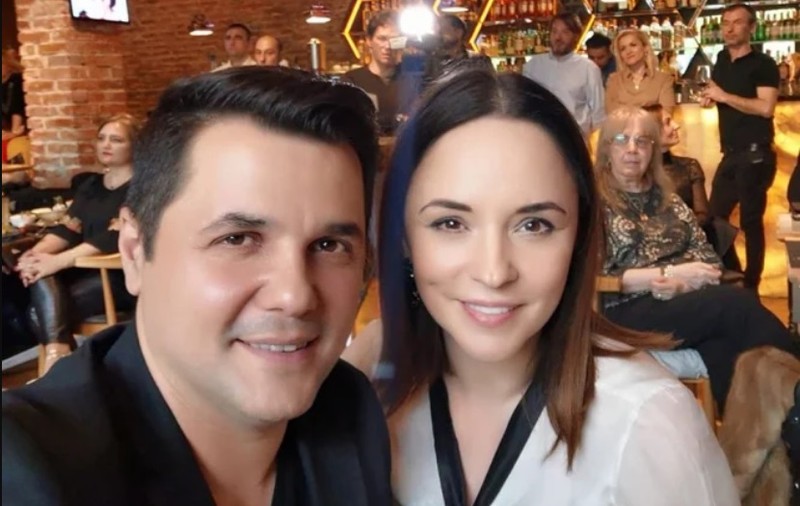 Ce a învățat Cove de la Andreea Marin, încă de pe vremea emisiunii „Surprize, surprize”. „Ea e omul alături de care aș intra oricând în direct”