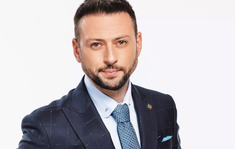 Ce face Radu Andrei Tudor de fiecare dată înainte de a intra în direct