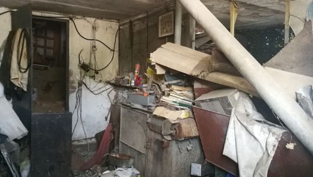 Așa arată curtea lui Gheorghe Dincă
