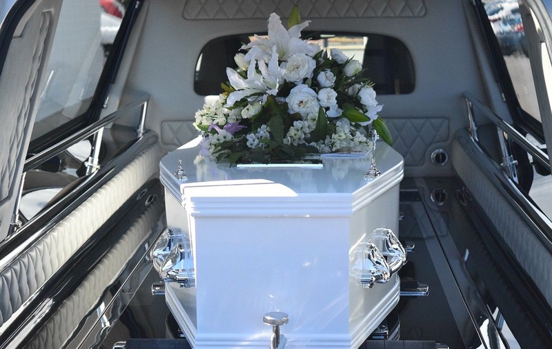 Spania blochează prețurile serviciilor funerare