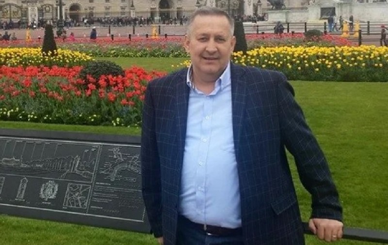 Cristian Anton, fost șef de cabinet al lui Sorin Grindeanu, a fost reținut de DNA. Procurorii au găsit peste 500.000 de euro, o parte în cutii de carton