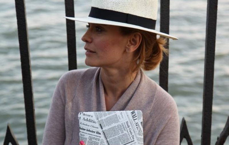 Cum îşi alege Andreea Esca hainele: "Nu am o persoană care mă sfătuieşte cum să mă îmbrac"