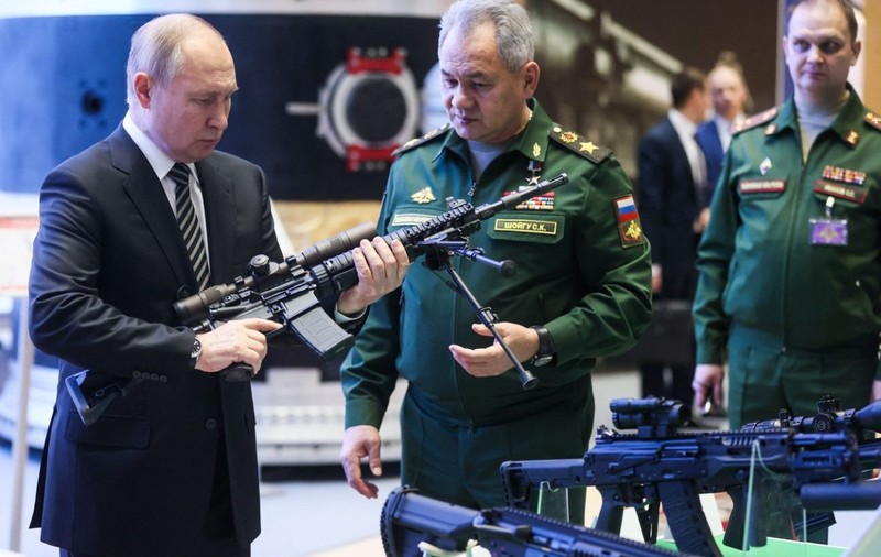 Intervenția rusă în Kazahstan ar putea schimba calculele lui Putin în Ucraina și în privința propriului viitor, spun experții