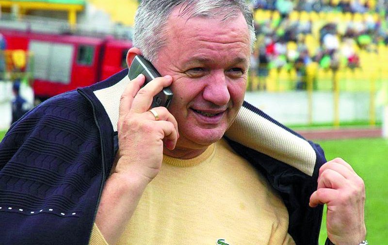 Porumboiu: «Dacă avea mitralieră, făcea măcel!»