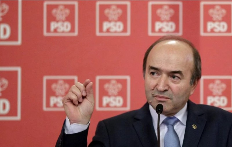 Senator PSD, semnal privind soarta lui Tudorel Toader, la moţiunea de miercuri: "Fiecare va vota potrivit conştiinţei sale"