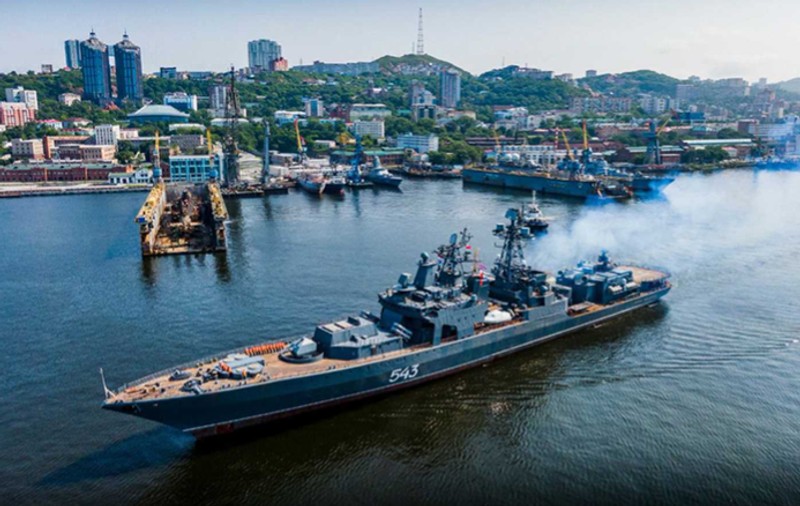 Incident în Pacific. Kremlinul anunță că un distrugător a alungat, „cu mijloace corespunzătoare”, un submarin american din apele sale teritoriale