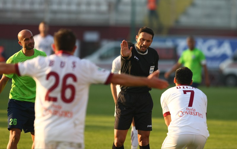 Argăseală a turbat după Astra - Steaua: ”E o rușine națională! Nici pe vremea Victoriei și a Scorniceștiului nu am văzut așa ceva!”. Becali l-a trimis pe arbitrul-măcelar la tratament!