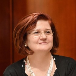Dr. Cătălina Poiană