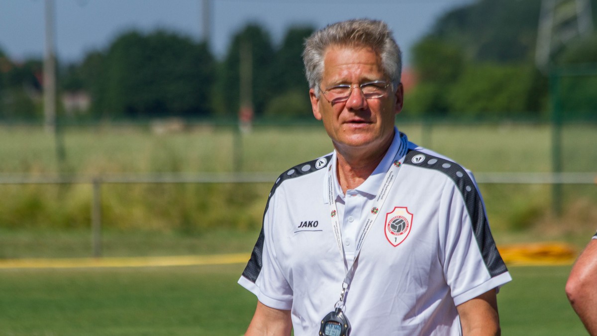 Bölöni și Șumudică merg mai departe în Cupa Belgiei, respectiv Cupa Turciei