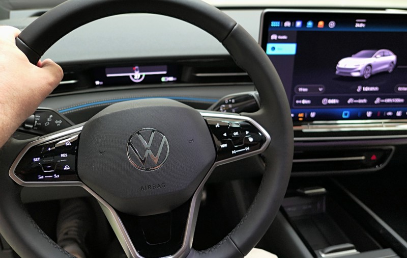 Șeful Volkswagen recunoaște una dintre cele mai mari greșeli făcute la modelul Golf 8: „Un nonsens”