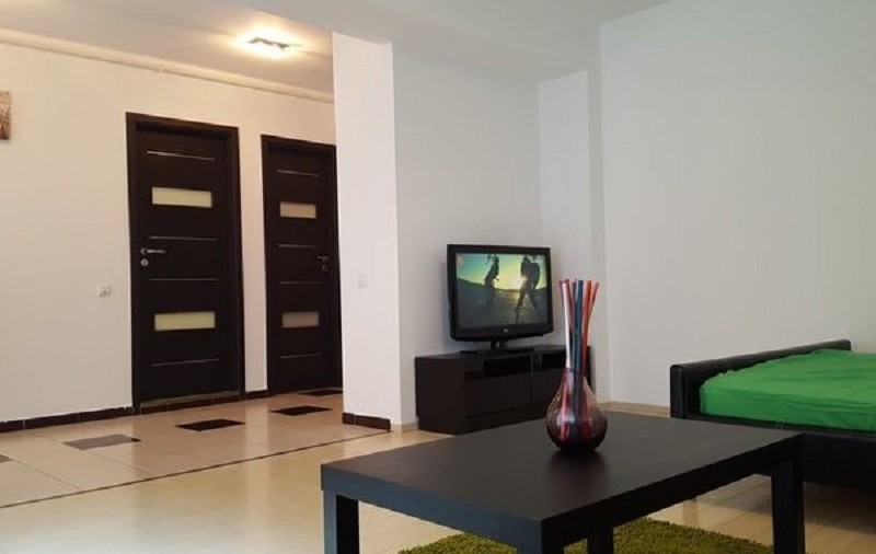 Vrei spațiu și dotări premium, dar nu ai bani de chirie? Iată alternativa: o garsonieră de lux ieftină cât un apartament cu 2 camere