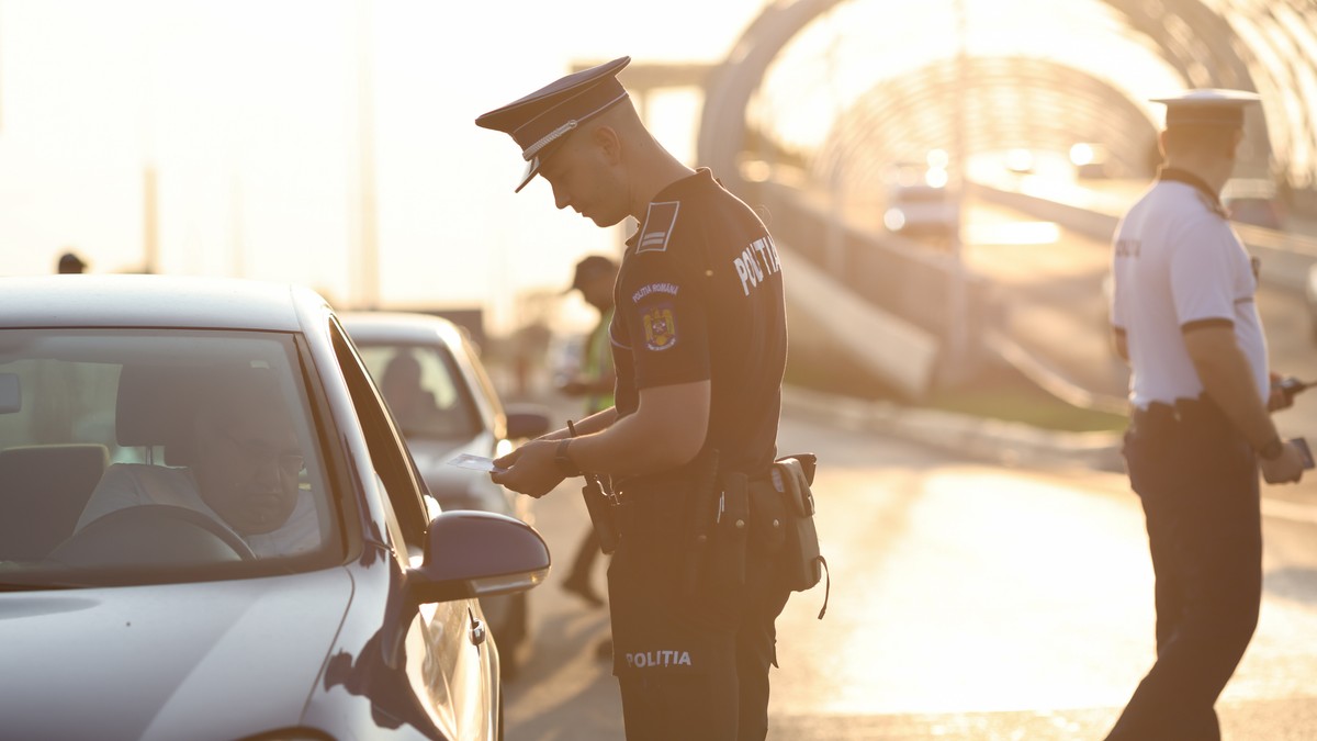 Politisti control trafic