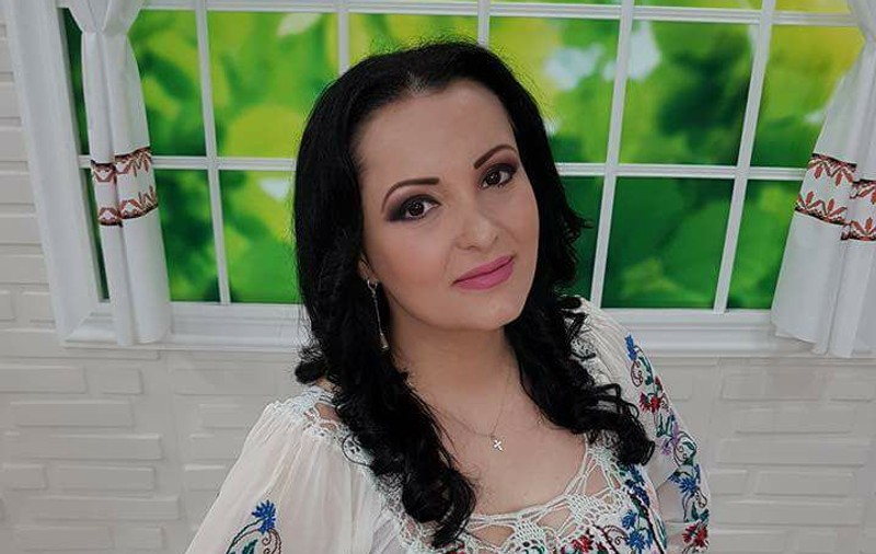 Aniversare tristă pentru Silvana Rîciu. Abia ce a făcut parastasul de 40 de zile al tatălui său. “Sunt în doliu”