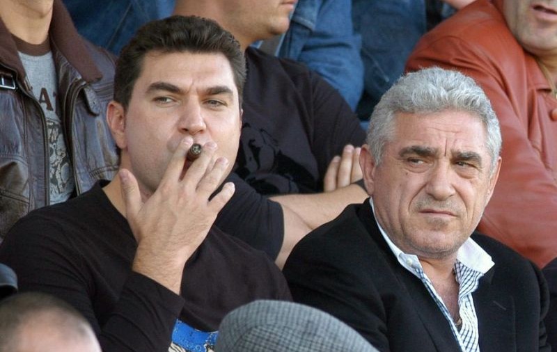 EXCLUSIV. Frații Becali și Borcea sunt vecini de pat la pușcărie