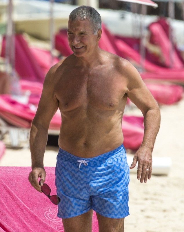 Cum arată Graeme Souness, ”killerul” fostului dinamovist Lică Movilă. Scoțianul, la plajă cu soția / GALERIE FOTO&VIDEO