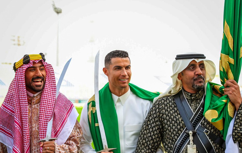 Cristiano Ronaldo a scos sabia. Explicația imaginilor inedite cu starul portughez al echipei saudite Al Nassr