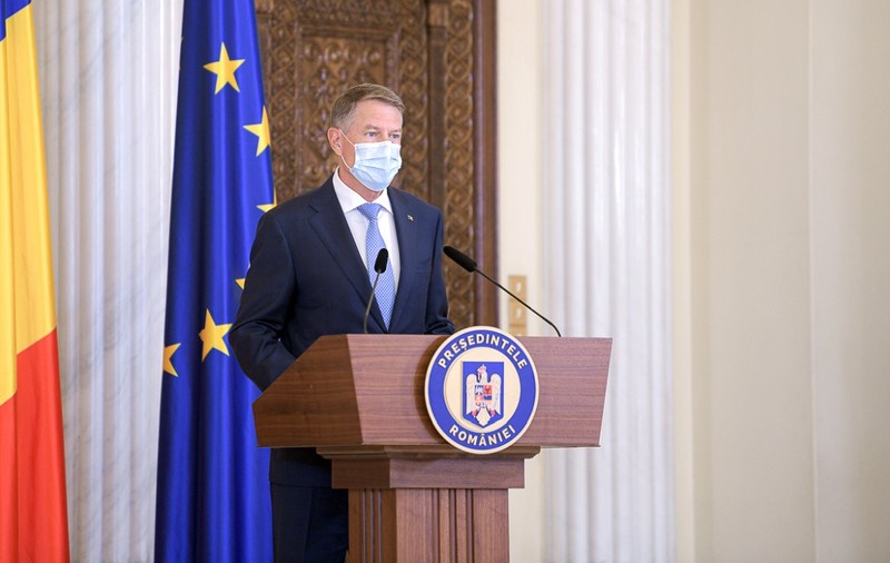 Klaus Iohannis: Reîntoarcerea la cursurile cu prezență fizică, condiționată de gradul de vaccinare a personalului din școli