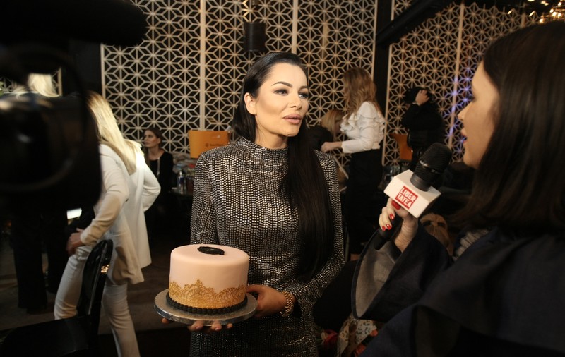Brigitte Năstase nu reușește să închidă magazinul de haine primit de la Ilie Năstase. Nici reducerile nu o ajută să scape de marfă