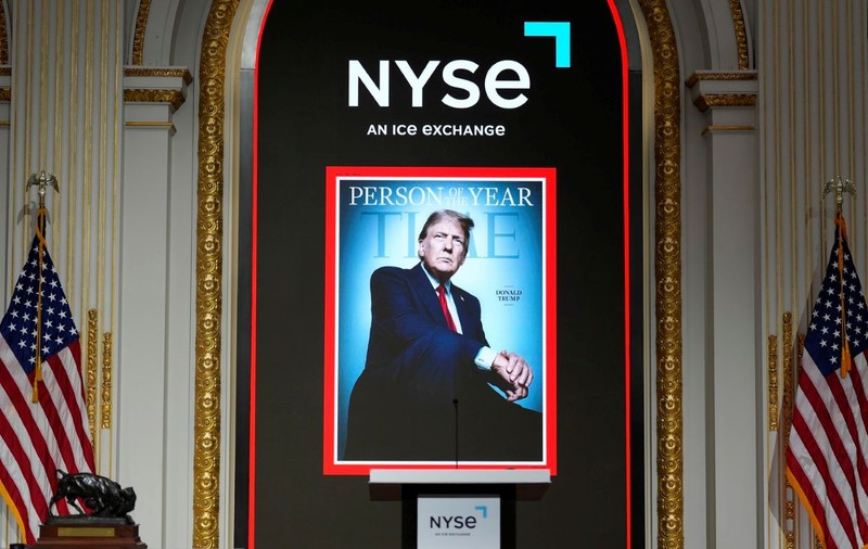 Revista Time îl numește pe Donald Trump persoana anului pentru a doua oară