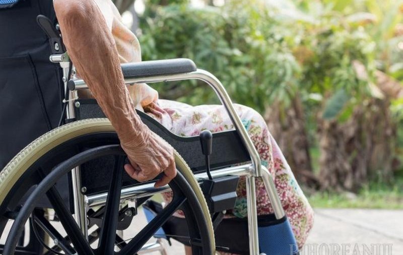 O femeie care a suferit un atac cerebral în Anglia nu mai este primită de familia din România de teamă că ar fi infectată cu coronavirus