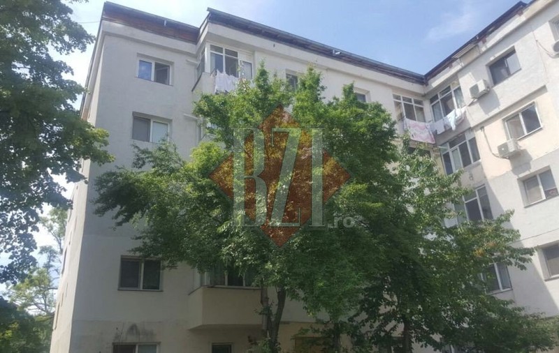 Minune la Iași! Un bărbat a sărit de la etajul trei și nu a pățit nimic. Iubita îl încuiase în casă, din greșeală, iar el nu avea chei