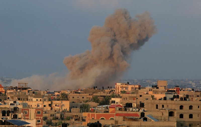 Un soldat israelian a fost ucis, iar alți trei au fost răniți, într-un raid pregătitor înaintea intrării în Gaza